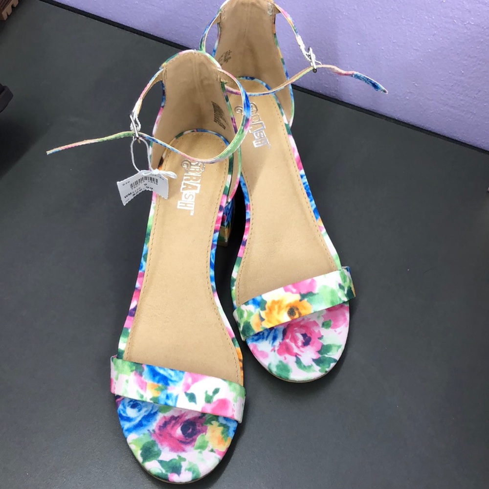 Floral Heels 🌺